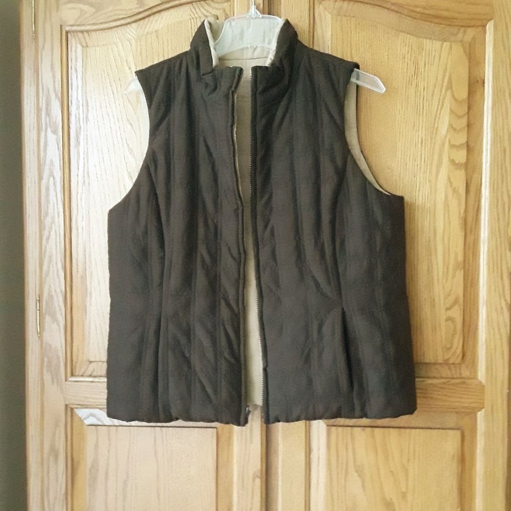 Quilted reversable vest